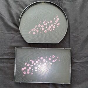 2 Sakura Black Tea Serving Trays EUC